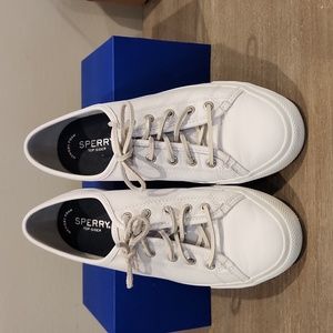 Womens Sperry Top Sider Leather White Sneakers.  Size 8